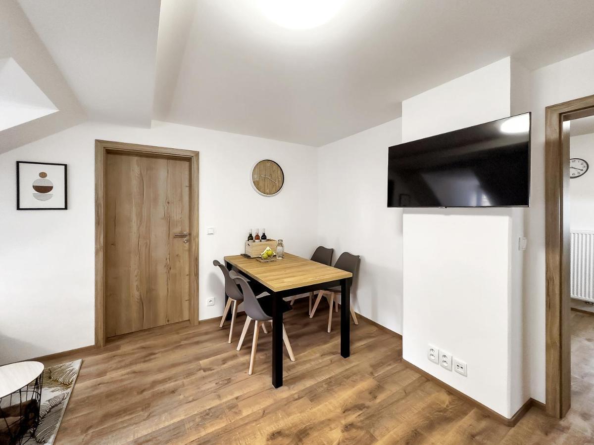 Apartment Katrin 2 Karlovy Vary Esterno foto